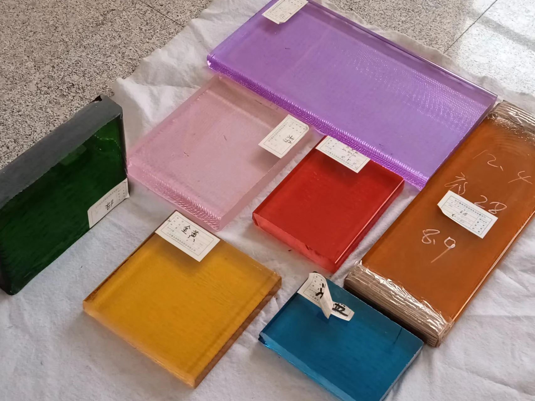 Red Sapphire Ruby Stones Natural Rough Synthetic Jewelry Detection Light Guide Block Lenses Product Genre optical color glass