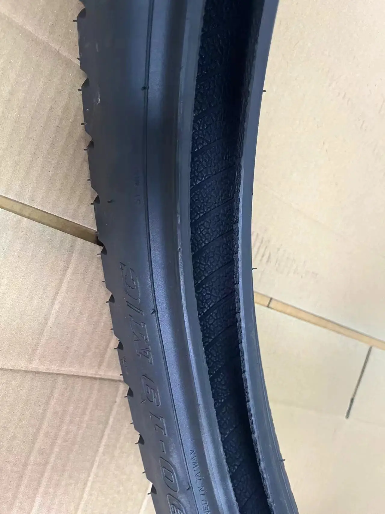 Инвентаризация 110-90-16 мотоциклетные шины внедорожные противоскользящие оптовая и розничная продажа специальные