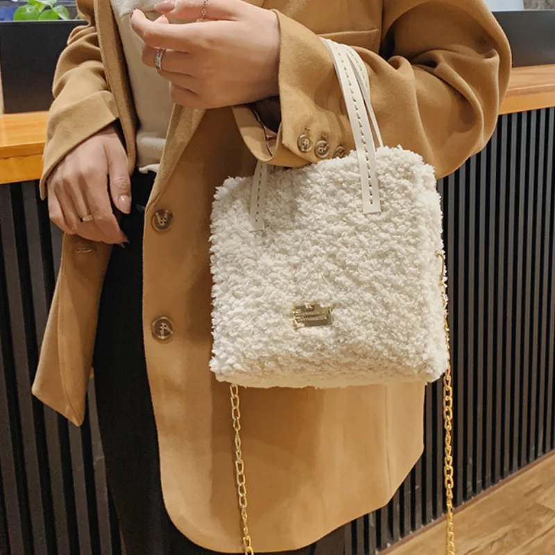 Handmade Woven Bag Making kit,Plastic Canvas Sheets Set Hand-Knit Craft Shoulder Bags Kit with  woolen yarn Materials