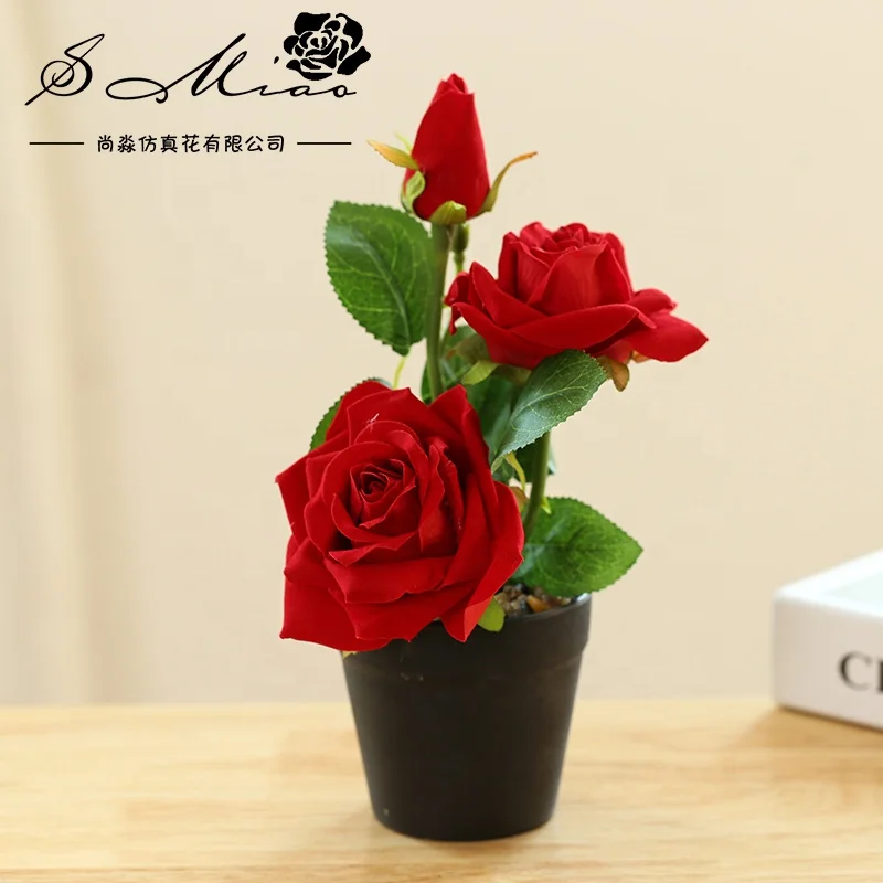 Artificial three-headed flannelette rose and black plastic pot bonsai home decor