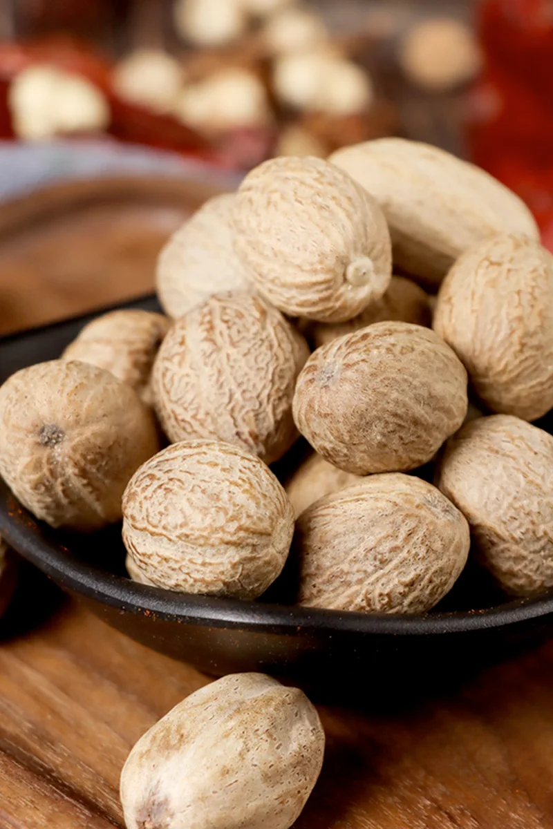 China Dried Nutmeg Seeds Spices Factory Wholesale