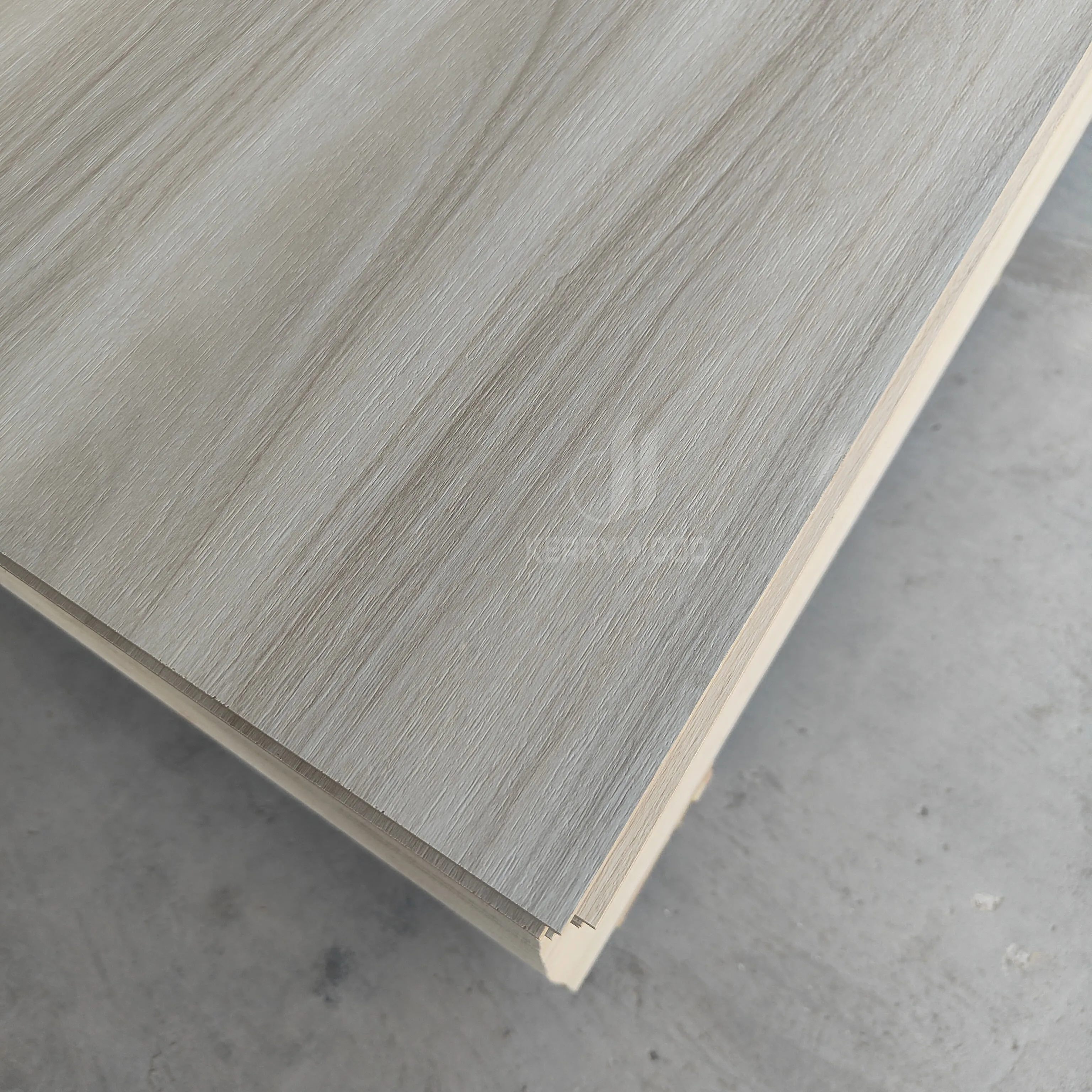 The Best China 5/9/18/25mm Melamine Multilayer Solid Wood Plywood 4x8 Melamine Laminated Plywood Board For Furniture