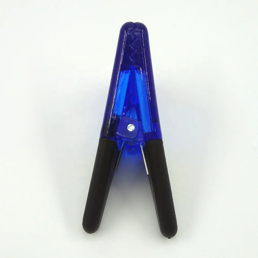 plastic triangle fridge magnet paper clip