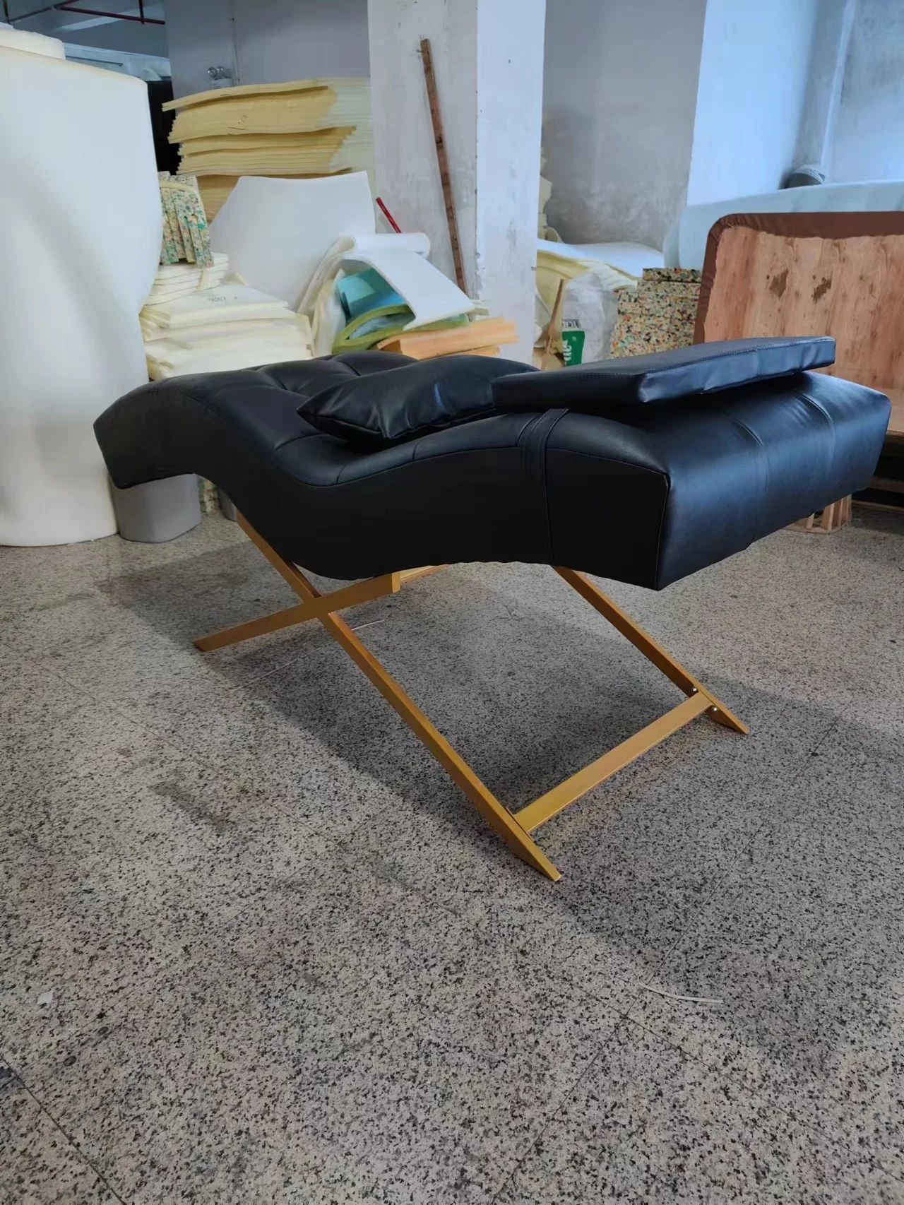 2023 Luxury Curved Tattoo Massage Table Modern  Lash Bed Beauty Bed For Salon  massage eyelash facial bed cosmetic beauty salon