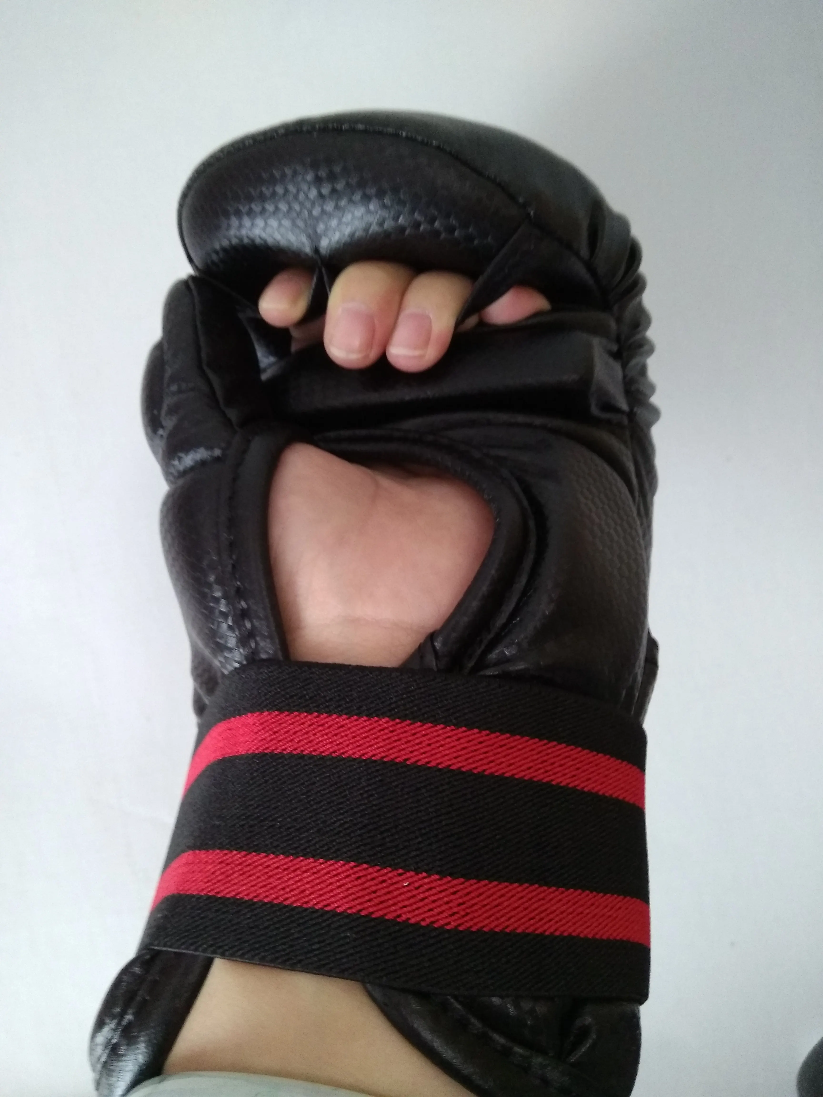Action Sparring Boxing MMA Baggloves  by Century Martial Arts Hand gear Info and Assembly Karate Taekwondo Muay Thai Bag Mitts