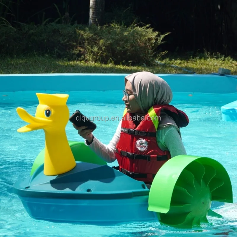 New style animal duck shape plastic rowing water kids hand paddle pedal boat for swimming pool