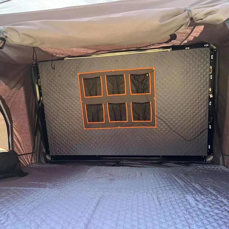 Hot Selling Aluminum Shell Car Rooftop tent 1-4 Persons Customizable Spacious Travel Tents On SUV Pickup Roof