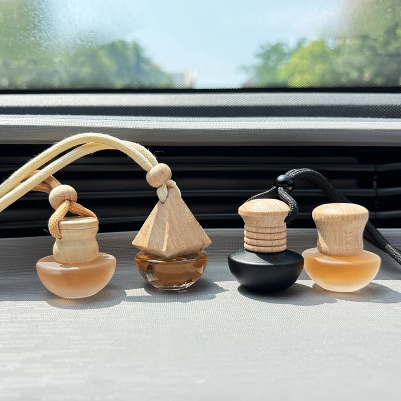 High Quality MINI Car air fresher 5ml 8ml Car Vent hanging Empty Air Freshener Diffuser Perfume Oil Bottles With wooden Clip