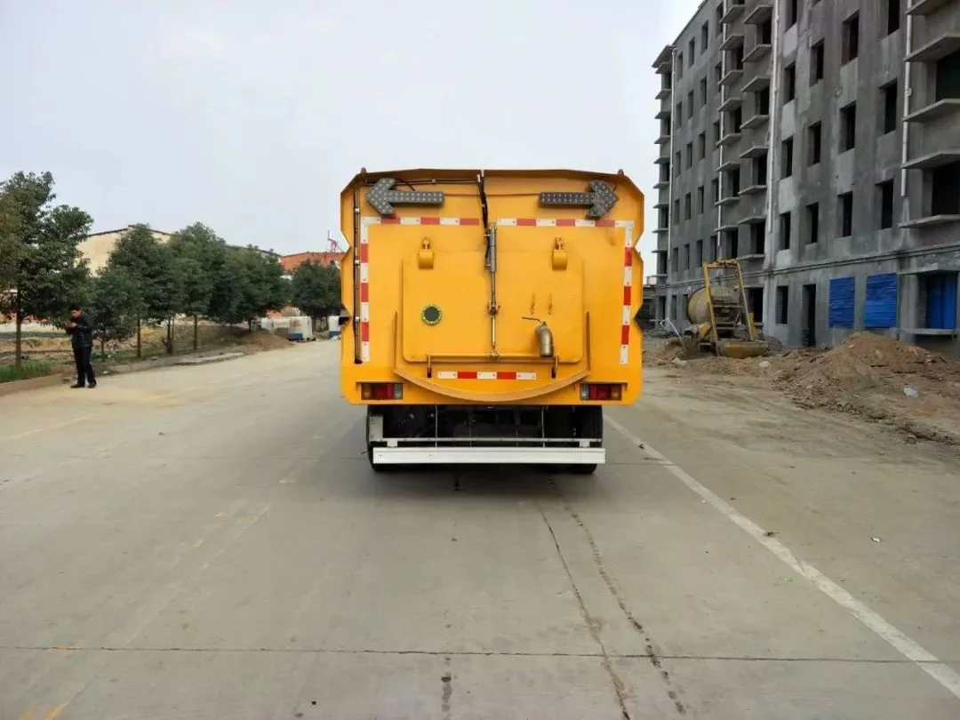 Factory direct sale ISUZU 9 cubic meters road sweeper for municipal road sweeping and cleaning