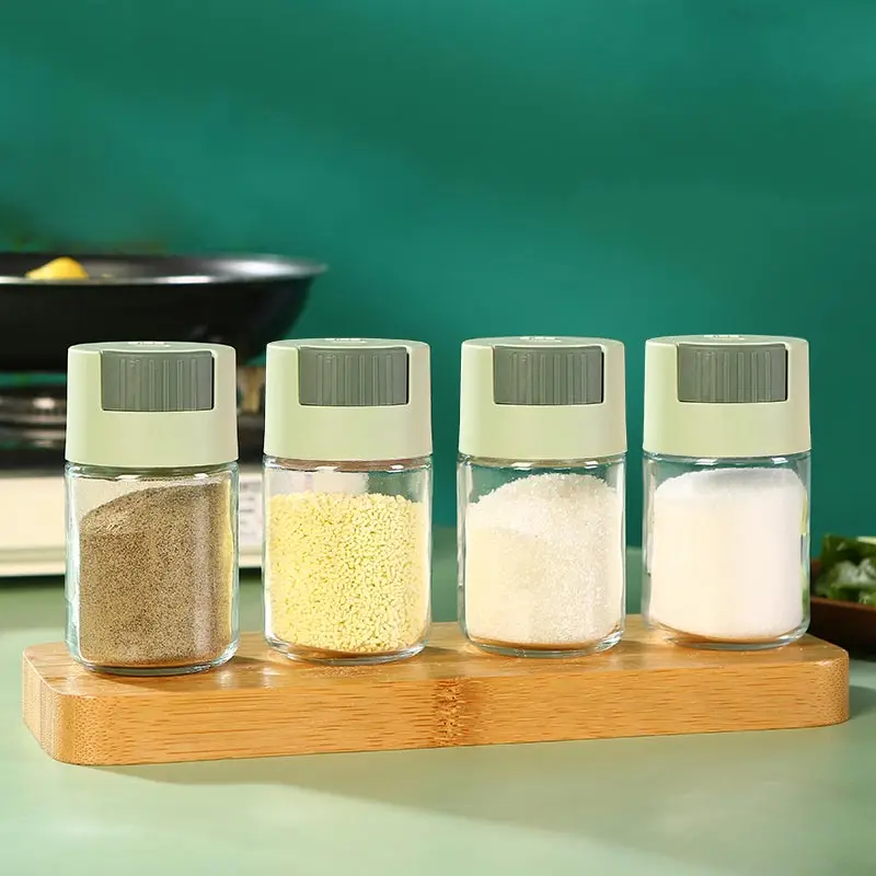In Bulk Wholesale Empty Round 100ML  Pepper Spice Kitchen Seasoning Container Control 0.5g Salt Shaker Glass  Dispenser with Lid