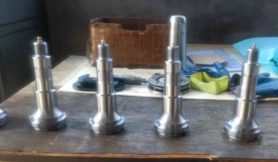 Customized forged straight spindle for trailer CNC machined precision OEM