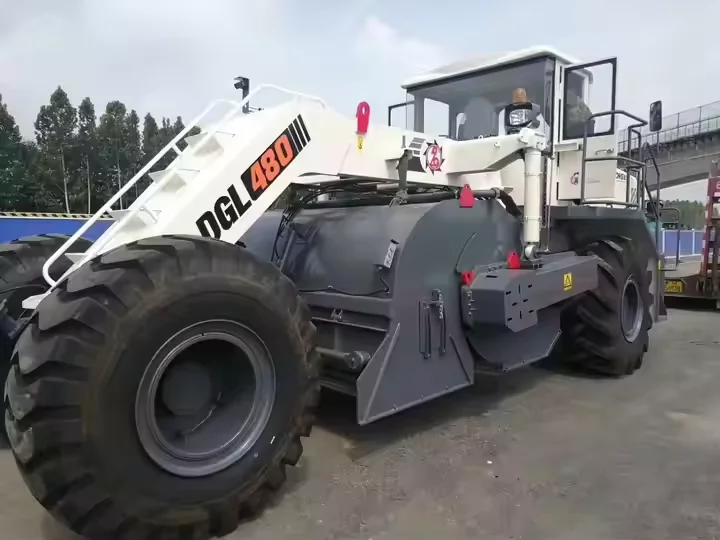 SHANTUI 353kw Cold Recycling Machine DGL480-C Low Fuel Consumption