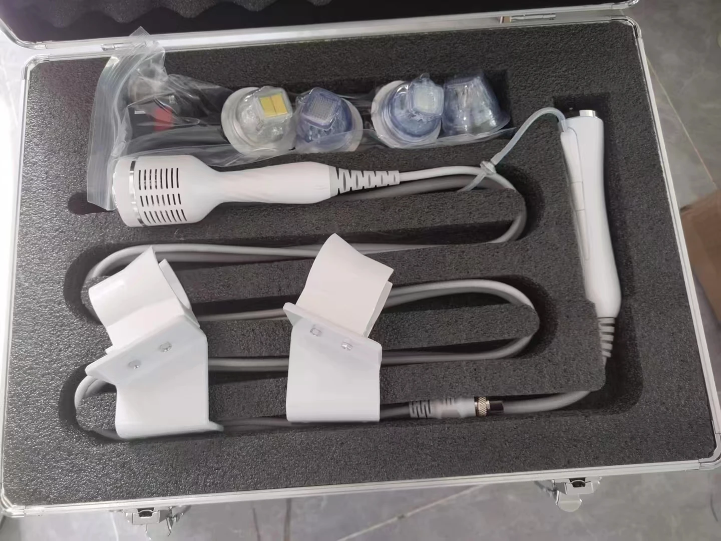 Facial rejuvenation radio frequency machine body for beauty salon