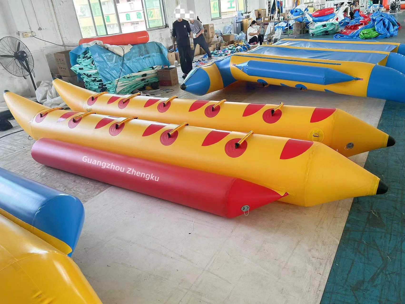 Оптовая продажа игрушка для водных игр 10 мест буксируемая трубка водяная лодка-банан надувная Рыба озера/океана/пляжа