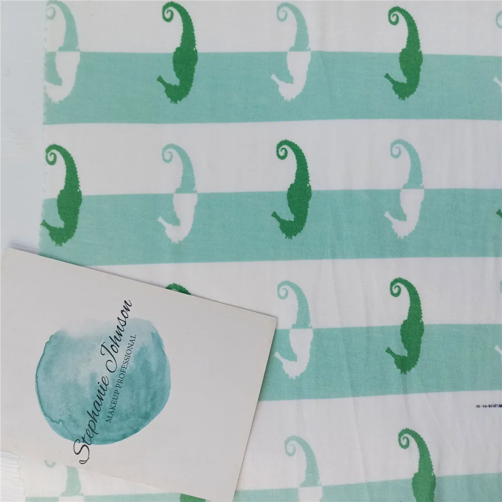 Оптовая продажа 100% вискозная ткань с маленьким цветочным принтом для рубашек и платьев