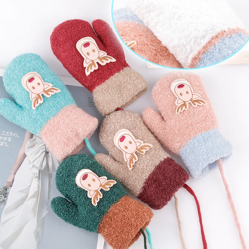 Plush Thickened Cute Cartoon Baby Christmas Deer Neck Hanging Warm Cashmere Gloves & Mittens Kids Winter Gloves (1600346205318)