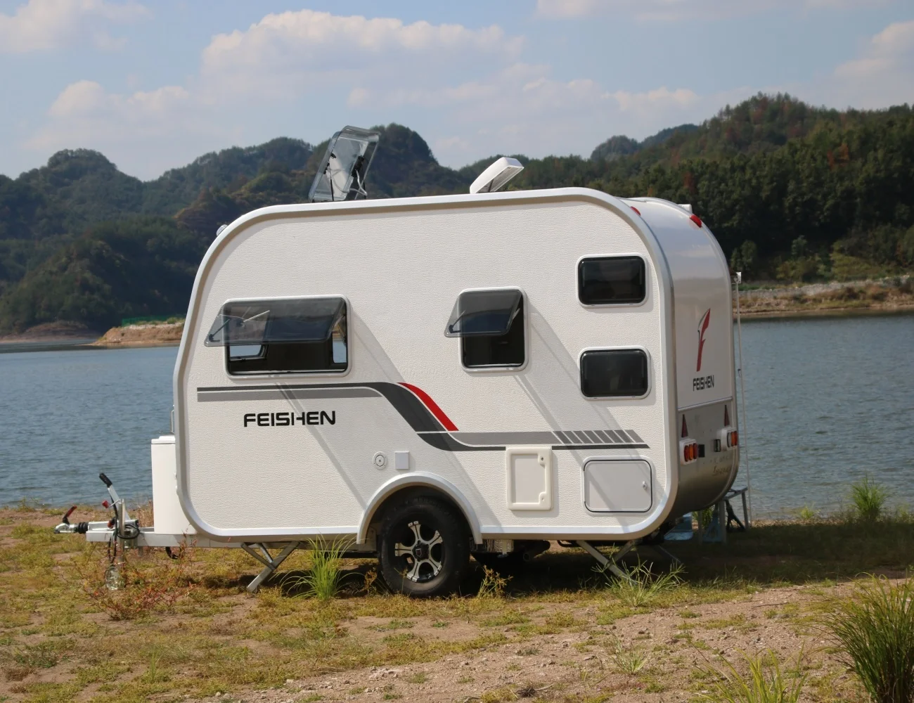 RV Trailer/Caravan/Camper 14Foot sunshade Roll out with Awning