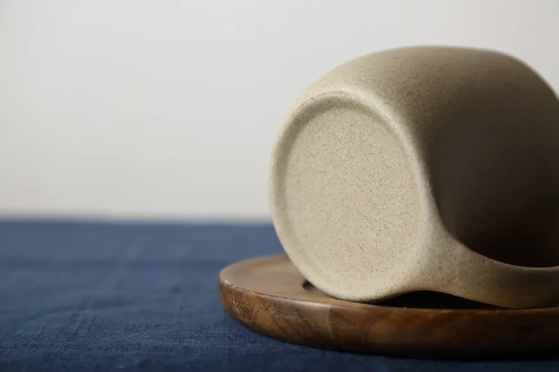 Customized Creative Nordic Japanese Style Handmade Ceramic Coffee Cup with Wood Saucer and Spoon Gift