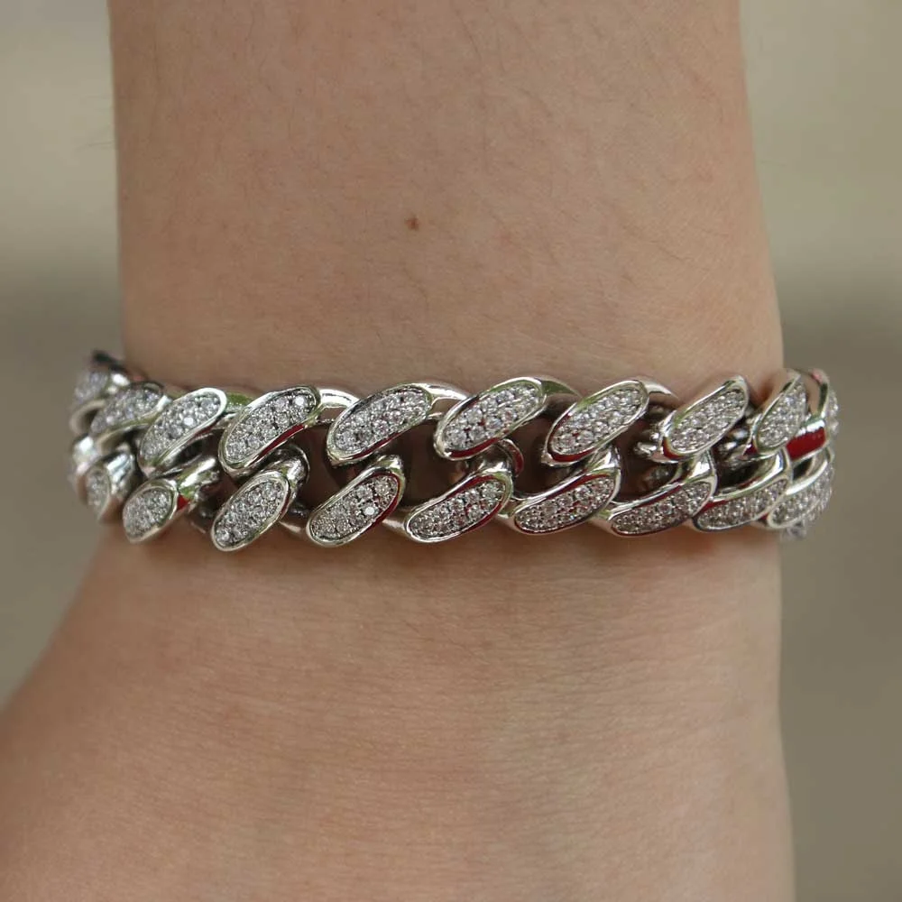 Cuban bracelet Color 18K gold Width 12mm Base Material Brass