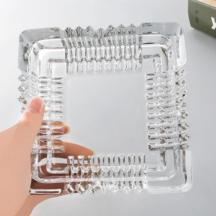 Spot free sample square personality design crystal clear glass ashtray