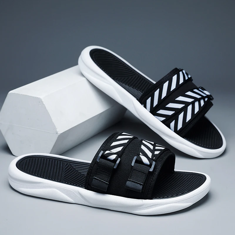 2023 New Arrivals Wholesale Breathable Webbing Mesh Fabric Men Slippers Fashion Beach Slippers Non-slip Slides Slippers for Men