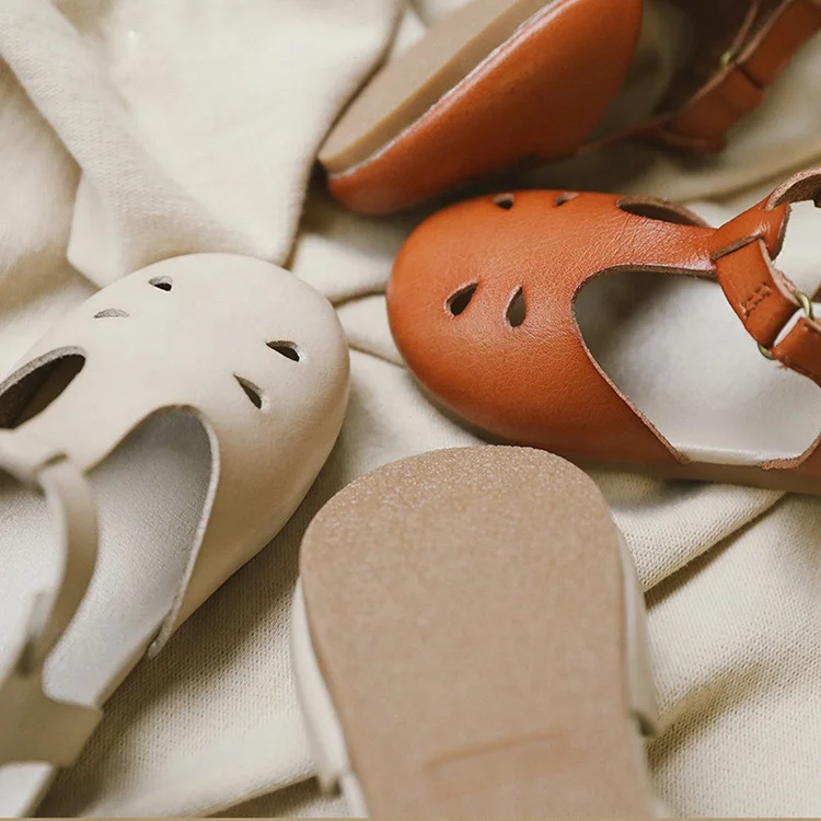 Stock Girl Kid Flat Brown Smooth Leather Children Sandals For Summer