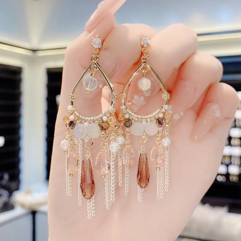 New retro ethnic style luxury tassel earrings female fashion creative wild handmade crystal earrings