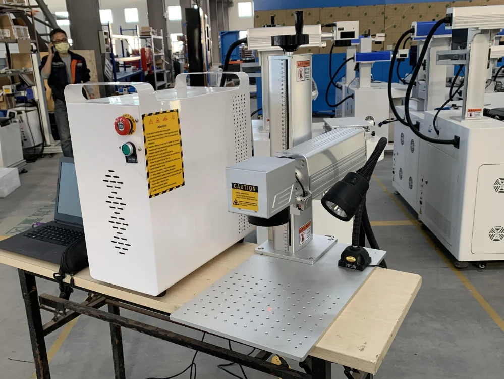 20W 30w 50w 60w 80w 100w laser engraving machine for metal gun plymer engraving and mark