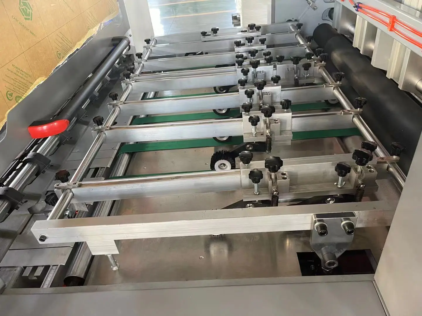 China supply automatic die cutting and creasing machine for corrugated box, honeycomb paper