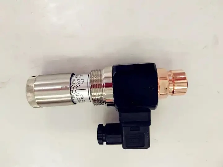 YOHE JCS-02H high voltage electric adjustable hydraulic switch Oil pressure switch pressure relay