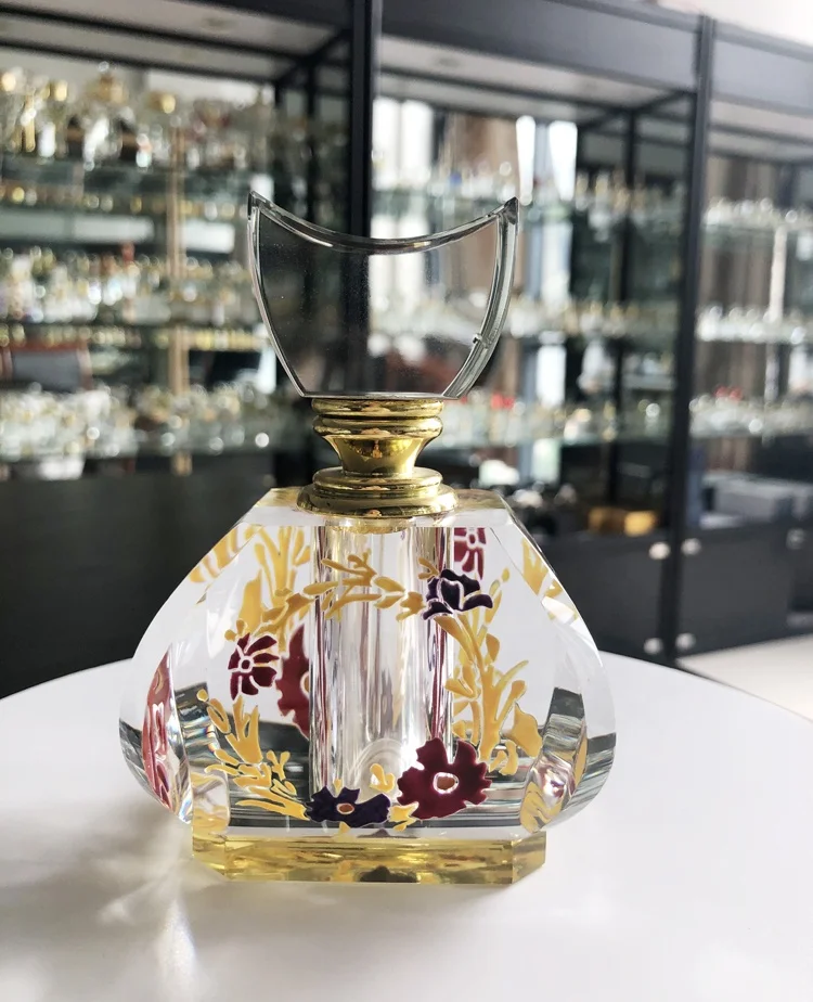 Nice Alibaba 12ML Engraving Flower Crystal Perfume Empty Bottle Beautiful Fragrance Scent Bottle