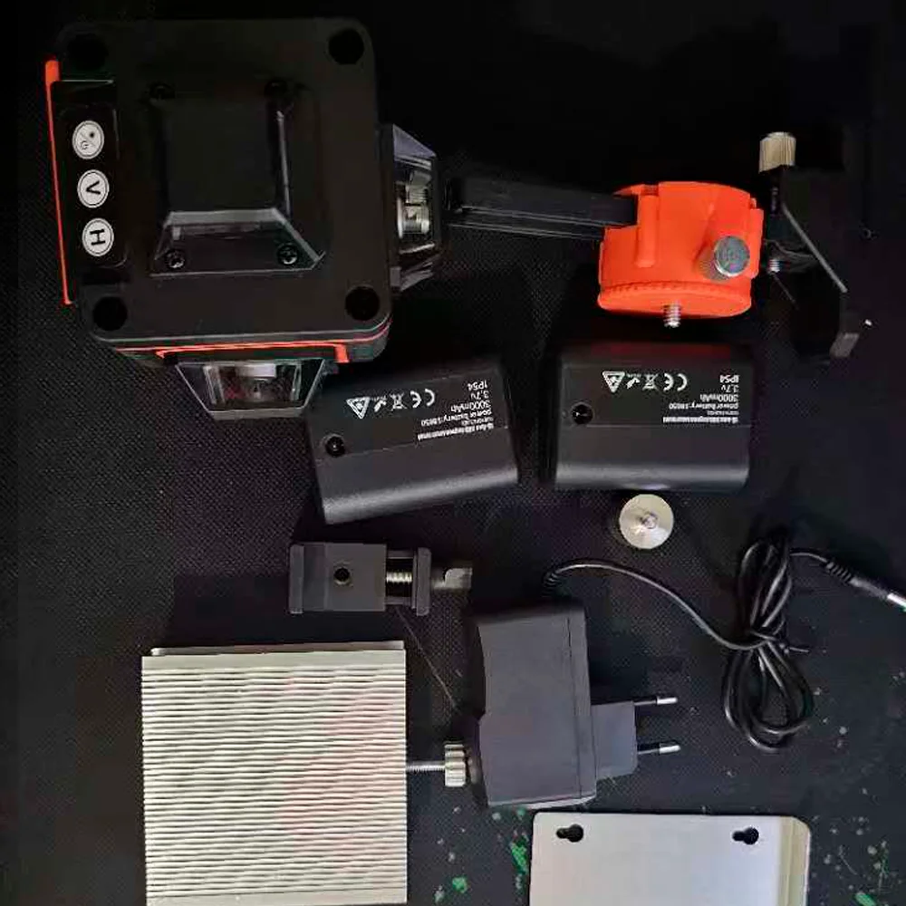 Multifunctional 16 Line 4D Laser Level Set with Two 3000mAh Lithium Batterie Accessories Rotar Level Machine Hand Surveying Tool