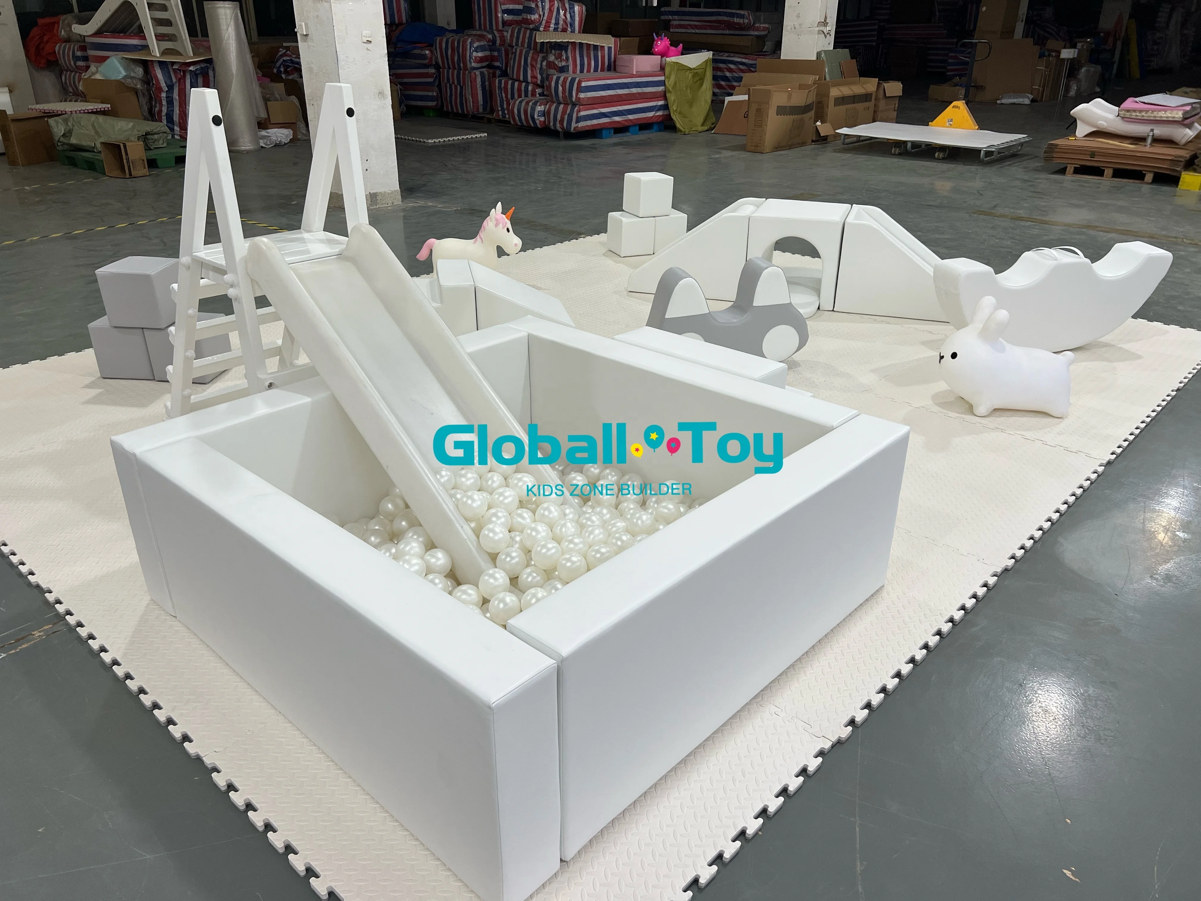 New slide small rental business with 5 feet ball pit white