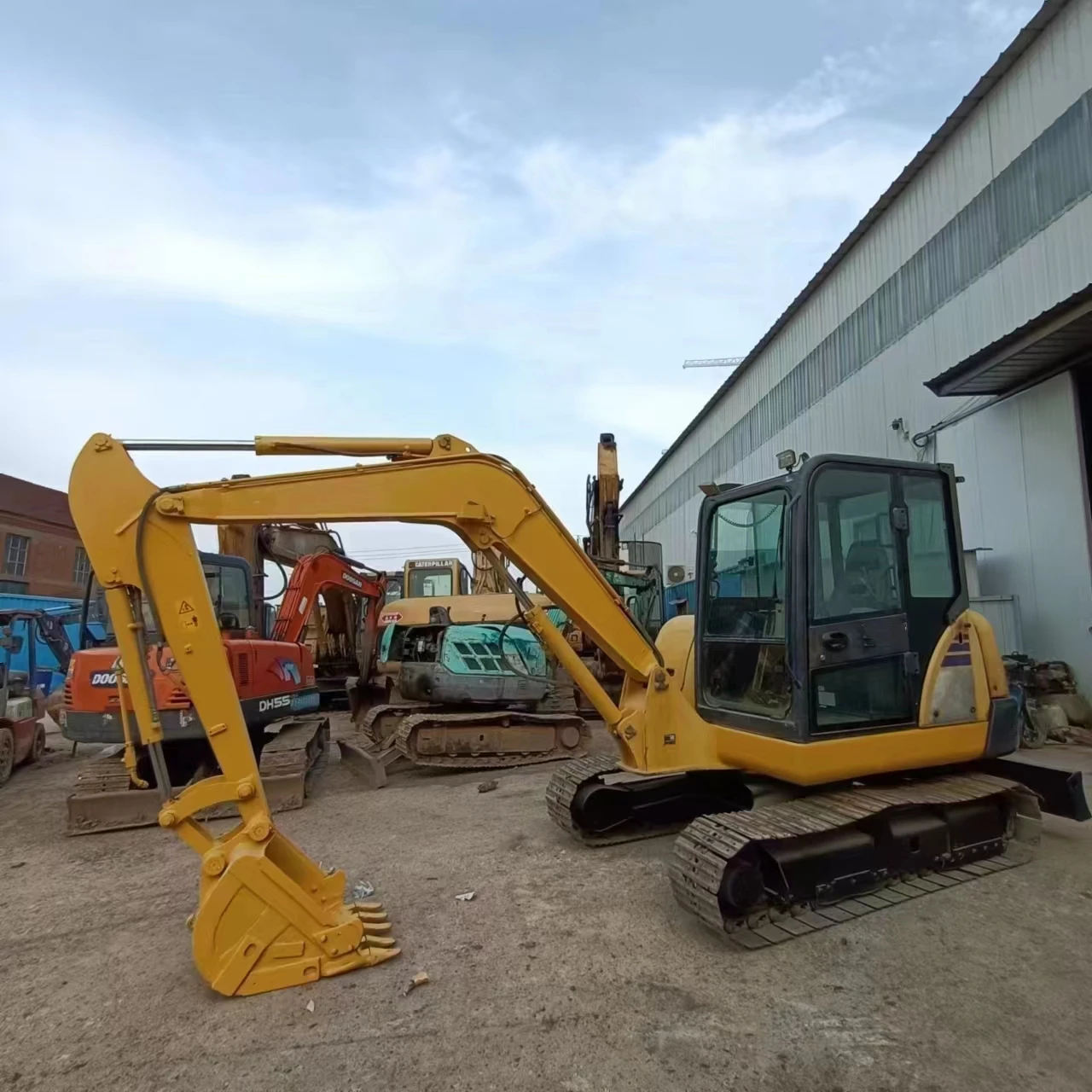 Efficient Heavy Construction Equipment used dx75 excavator for doosan