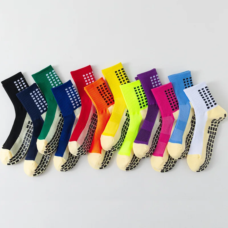 Custom Made Socks High Quality Running Cycle Athletic Socks Football Anti Slip Grip Soccer Men Sports Socks