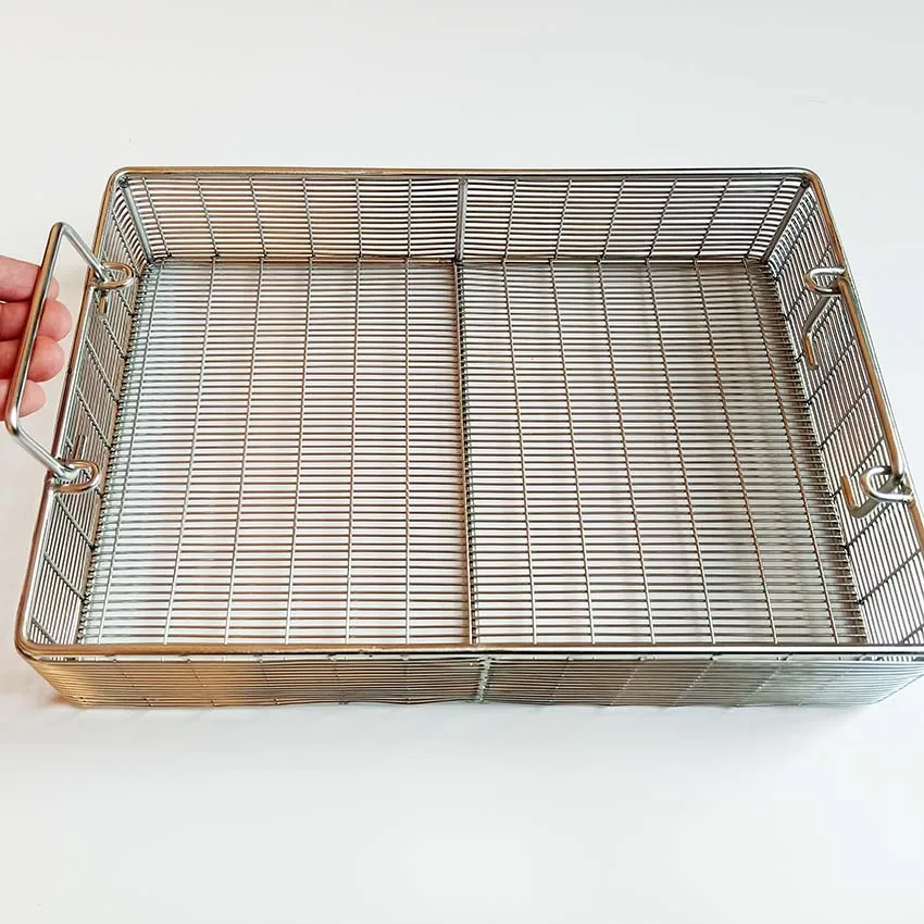Small 316 Stainless Steel Wire Mesh Storage Basket for Efficient Storage and Straining Buckets
