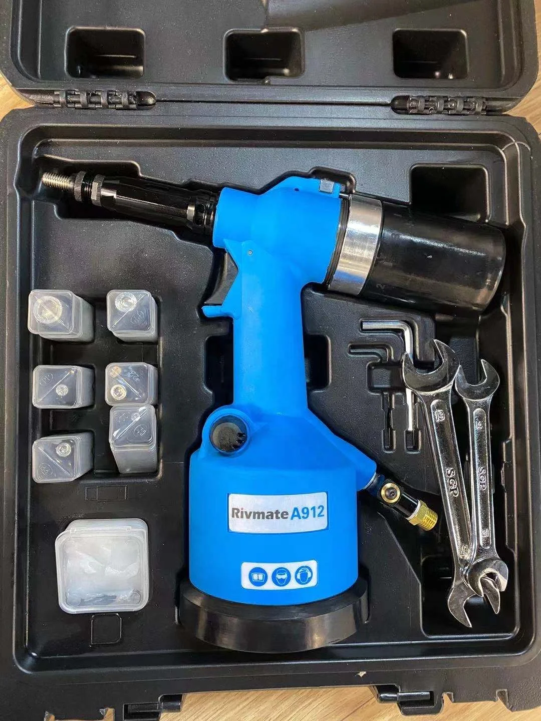 China Manufacturer Air Pneumatic Nutsert Gun Blind Rivet Nut Tool