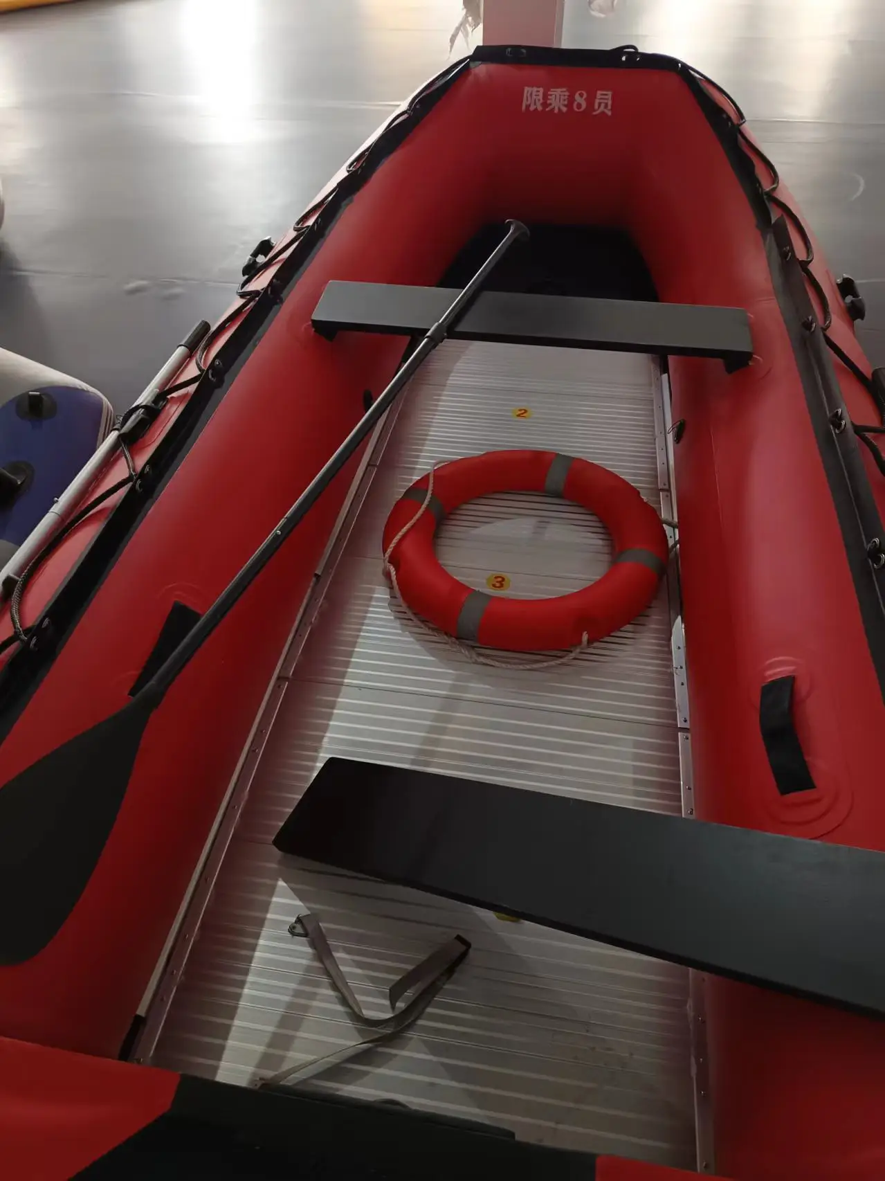 Factory Selling 9.5ft 4Person PVC Whitewater Inflatable River Rafting Boat