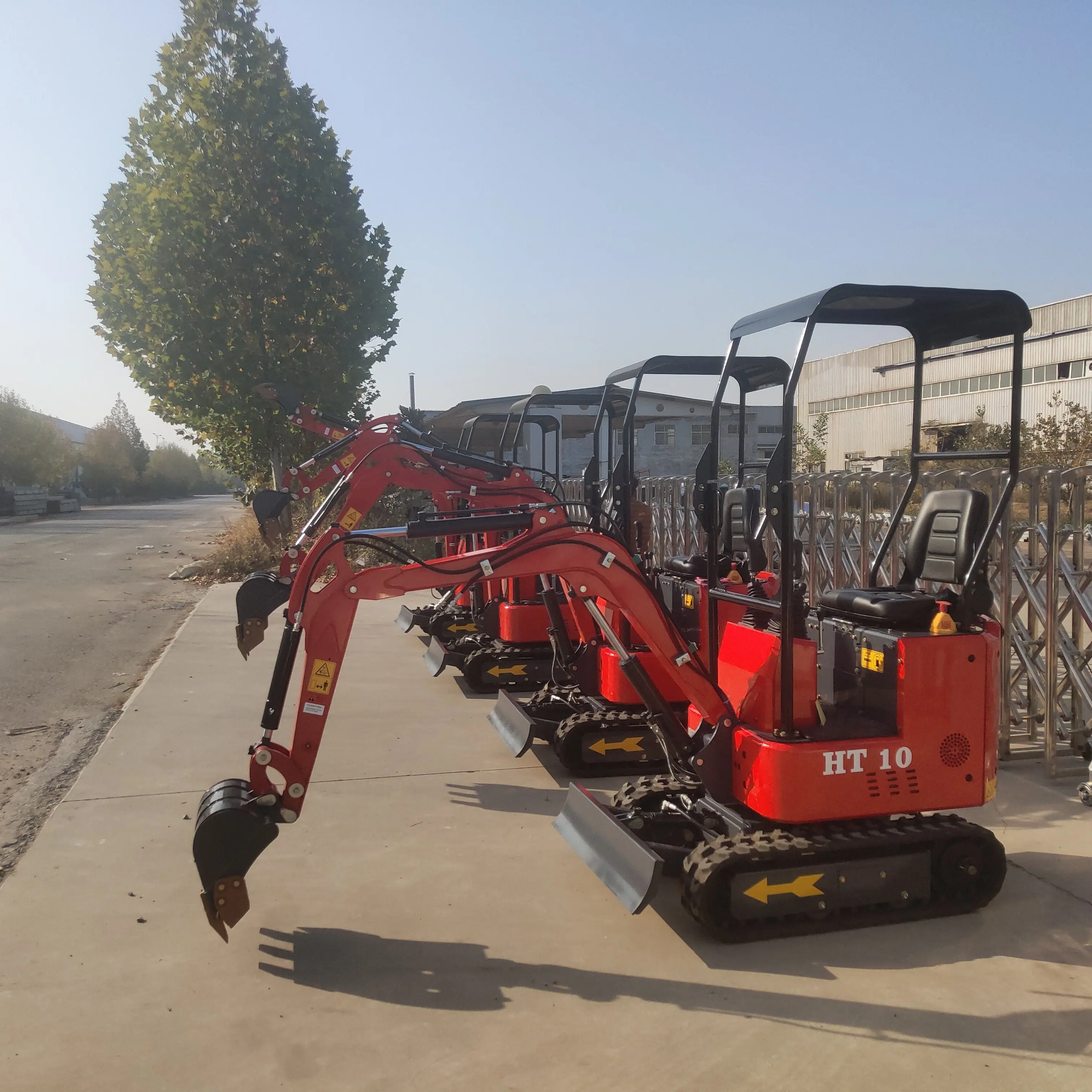 China mini Excavator 0.8T Small Digger 1 Ton Excavator With Rubber Track