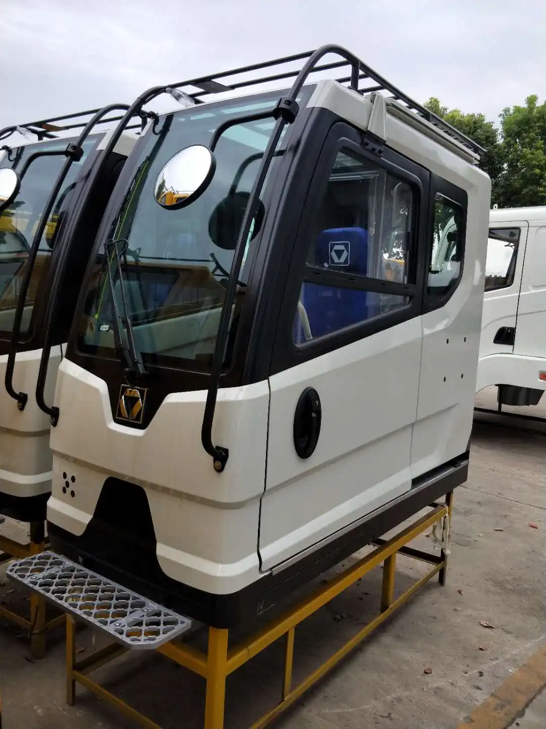 Cabin for crane truck of Volvo Excavator Cab, Excavator Operator Cabin, Excavator Driving