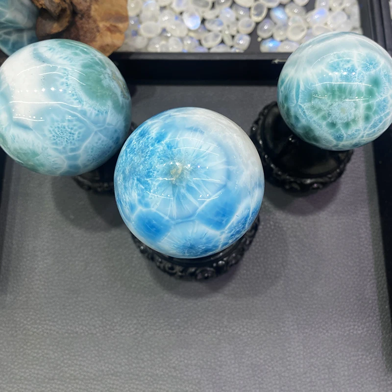 Dominica high Quality Big Size Natural Copper Pectolite Blue Larimar Ball Polished Larimar Spheres for home decoration