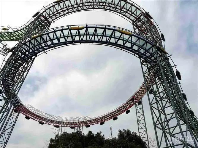 The new popular amusement park king glass drift comprehensive challenge tower