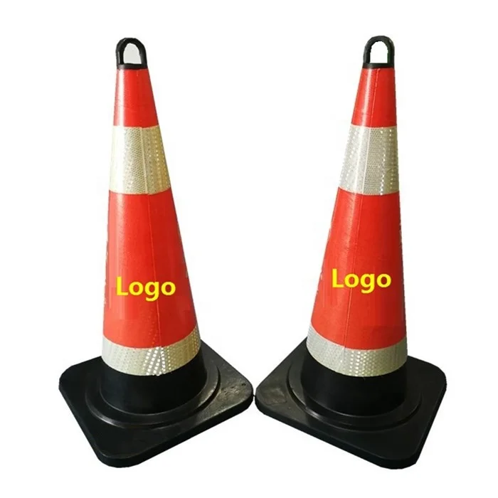 Wholesale Factory Price 75cm Reflective Film Full Body Hazard Warning Road Traffic Portable Rubber Safety Cone with Handle