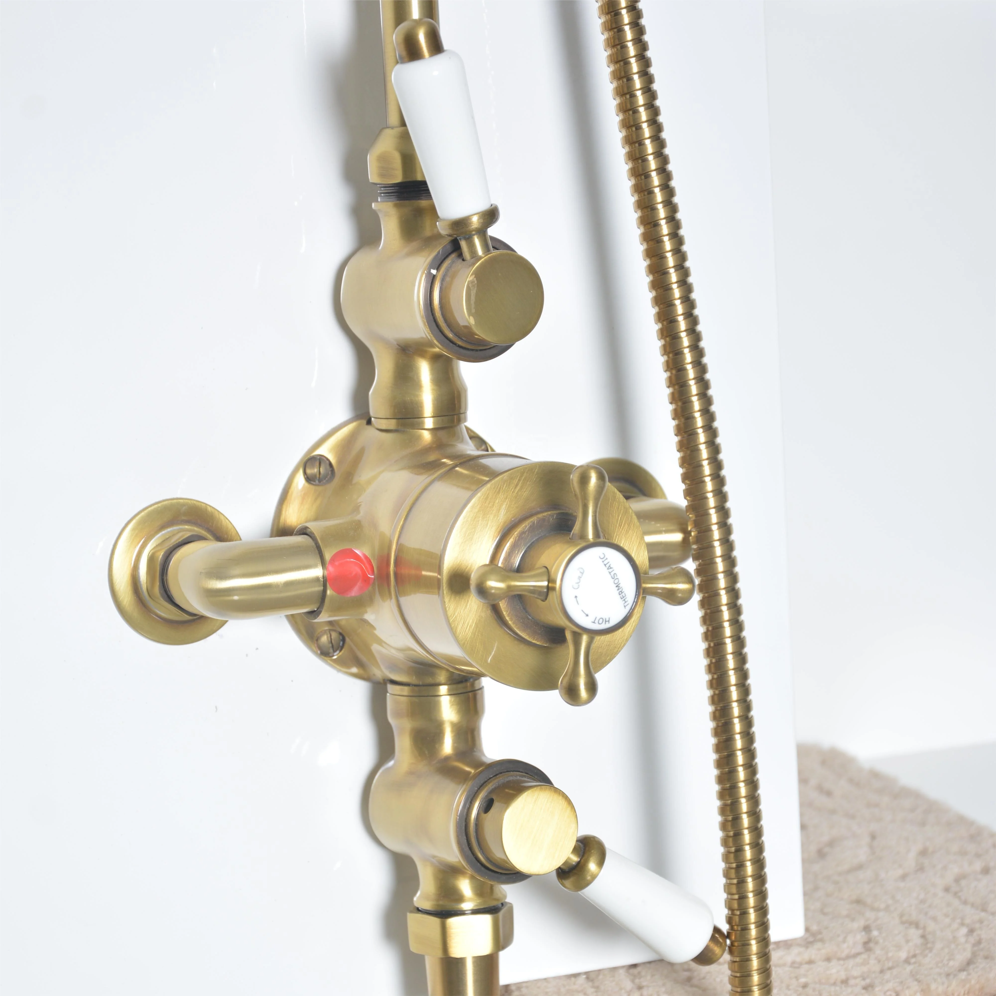 European antique brass shower set dual handle bath shower faucets Thermostatic shower Suitable for the elderly and children