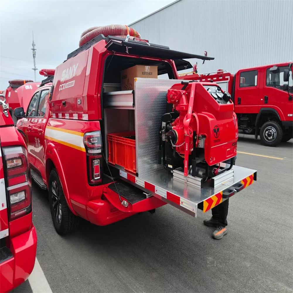 Shanghai High-Class 5 ton Capacity Water-Mist Fire Truck for sale