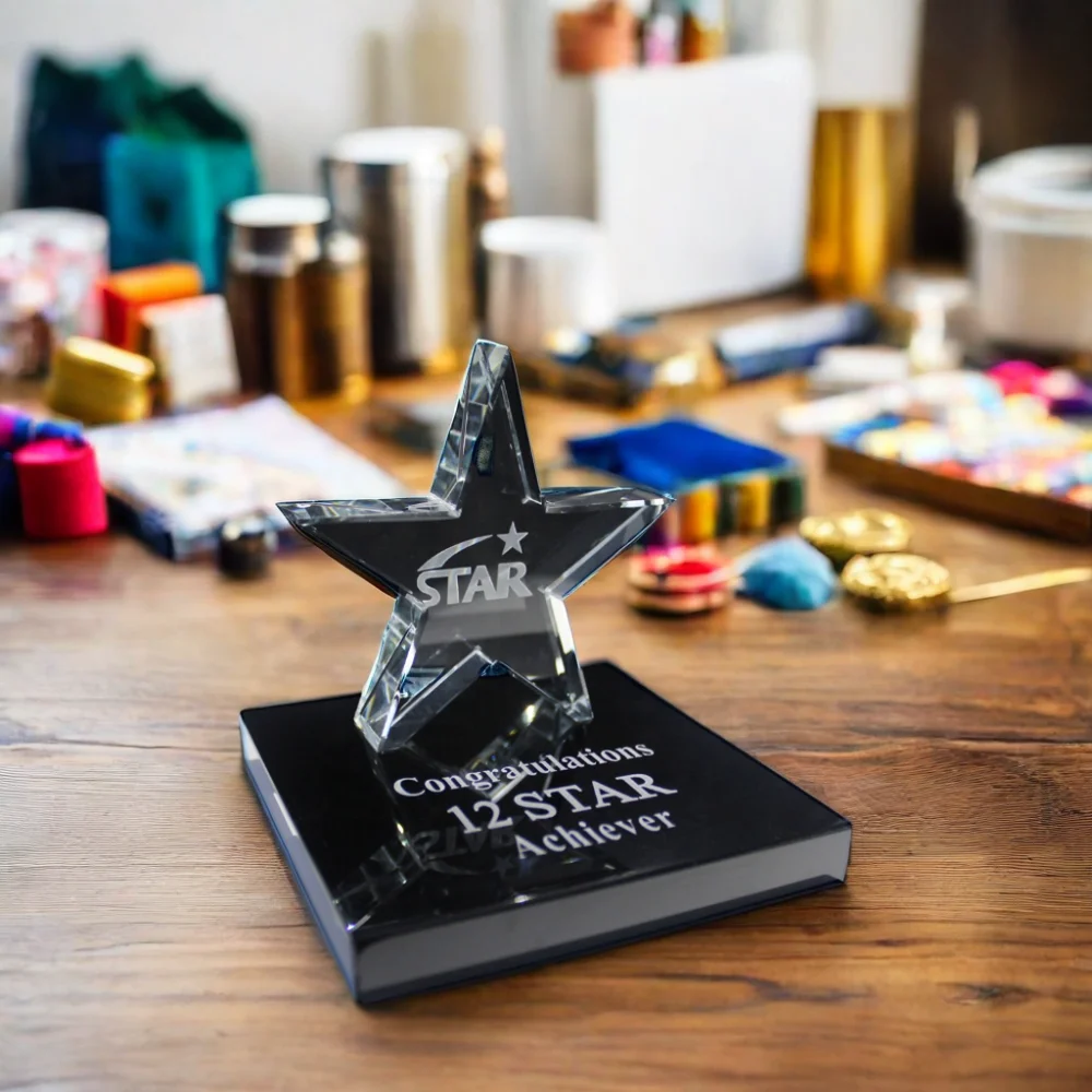 Custom Five-Pointed Star Medal K9 Excellent Employee Award with Black Crystal Base Laser Engraved Glass Souvenirs Gift Trophy