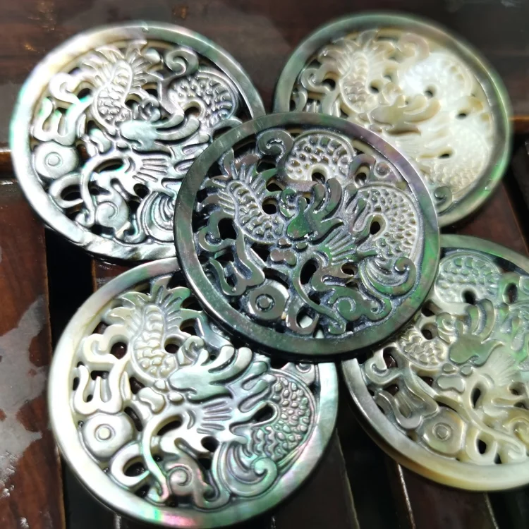 Пользовательское лицо перламутровая резьба Камея круглая черная губа ручная резьба оболочка