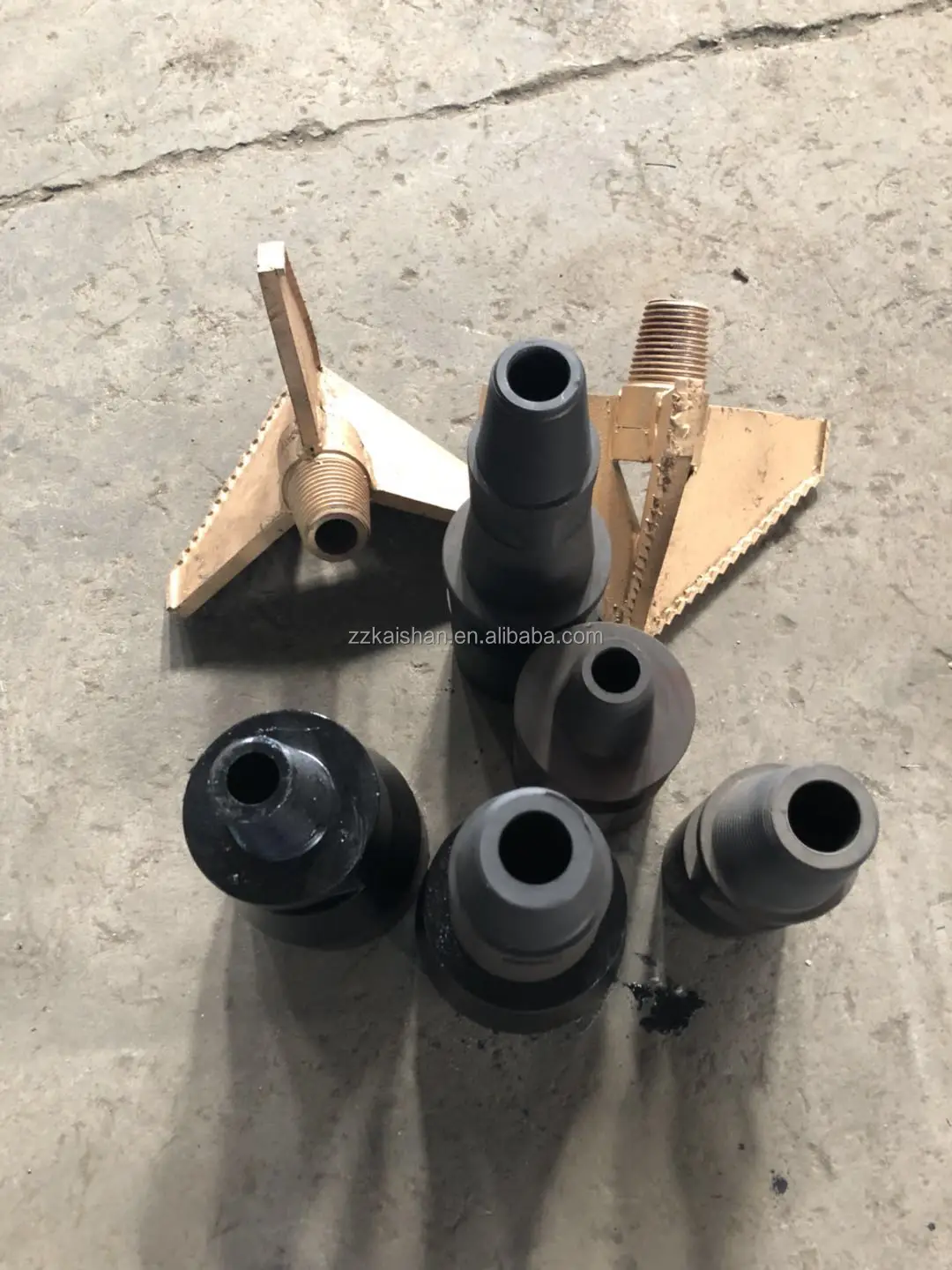 supply various sizes of drill pipe tool joint coupling drill pipe connecting