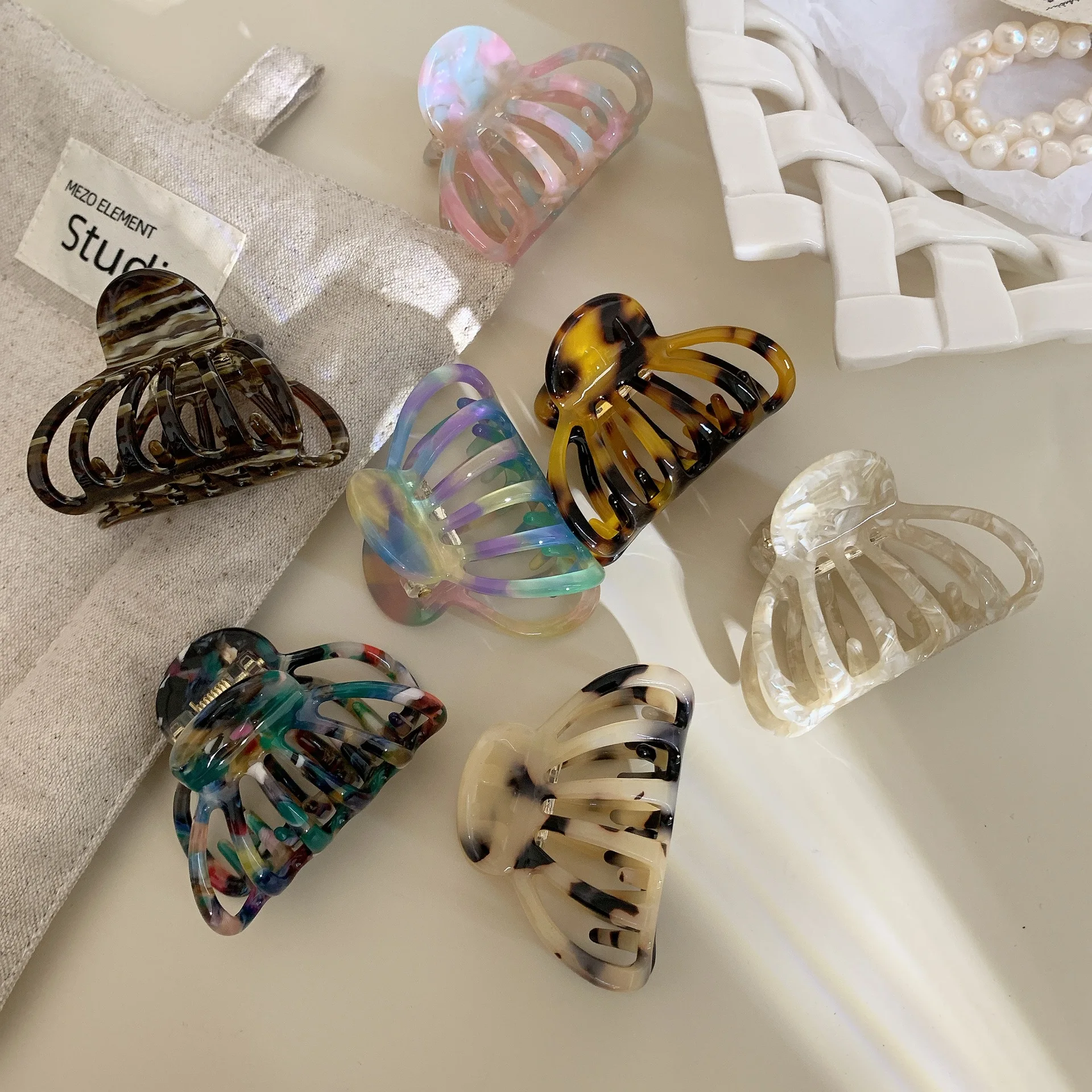 Tortoiseshell Pumpkin Design Claw Clips Hair Accessories Head Back Shark Clips Acetate Hair Claws for Women Girls