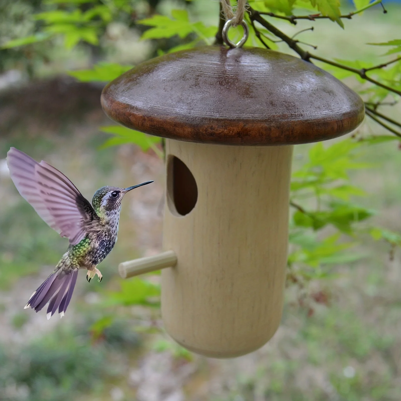 Fengzhi Factory Creative Garden Decoration Mini Wooden Hummingbird House Bird Feeder Beautiful Outdoor Hanging Craft made Pine